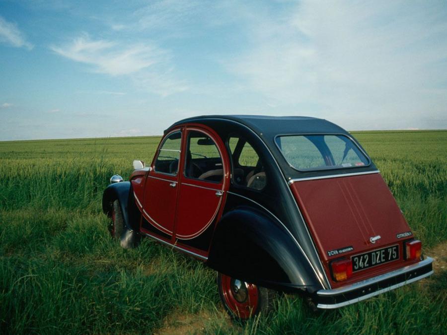 Citroen 2CV6 Charleston 1981 года  (фото 2 из 27)